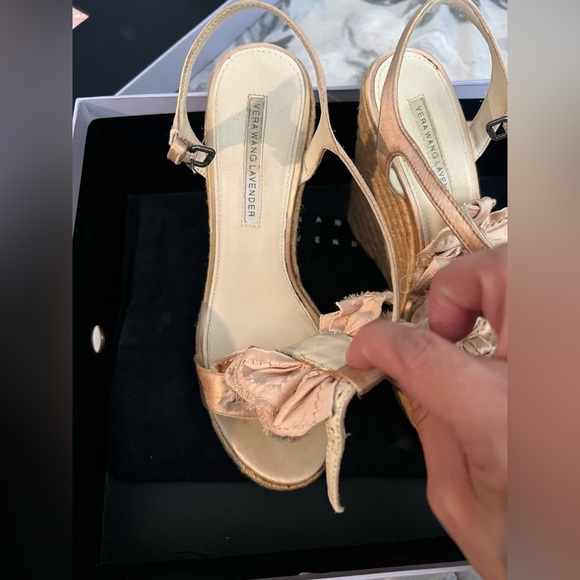 Vera Wang Lavender Paige Latte Pink Sayin Wedges size 7 - Picture 6 of 8